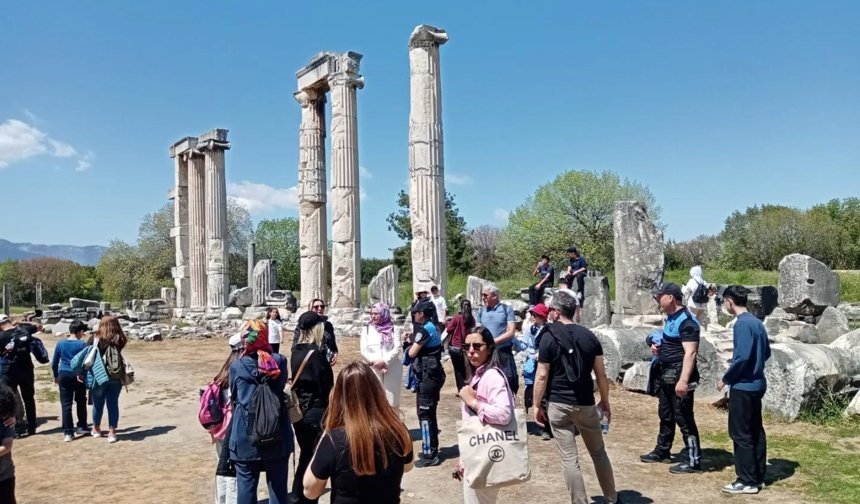 Aydın'da polisler ve aileleri tarihle buluştu