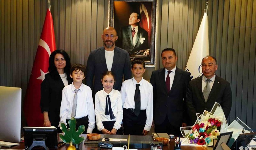 Başkan Zencirci yetkiyi, çocuklara devretti