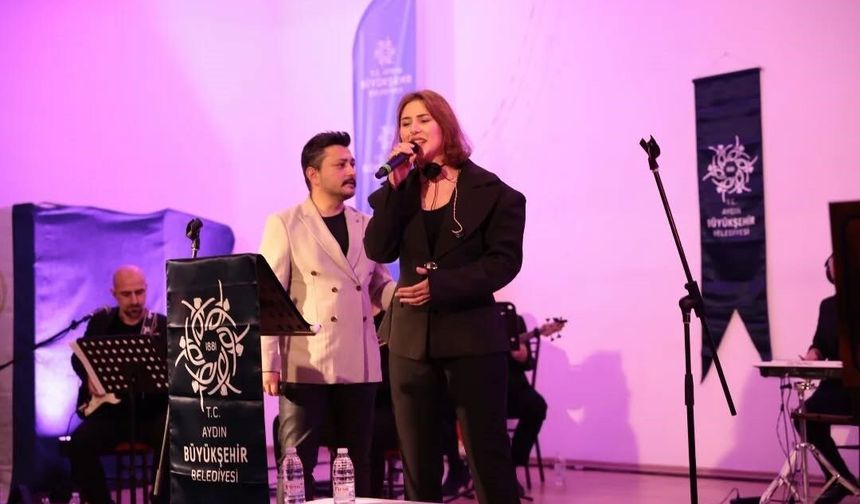 İncirliova'da 'Anadolu'dan Türküler' konseri düzenlendi