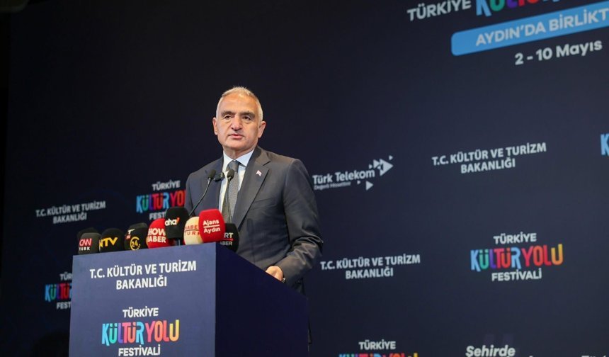 Kültür ve Turizm Bakanı Ersoy: "Festivalimiz 26 şehri kapsayan büyüklüğe ulaşmıştır"