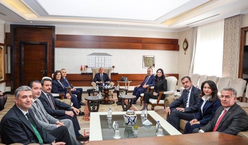 Bakan Ersoy’un ikinci durağı Aydın Valiliği oldu