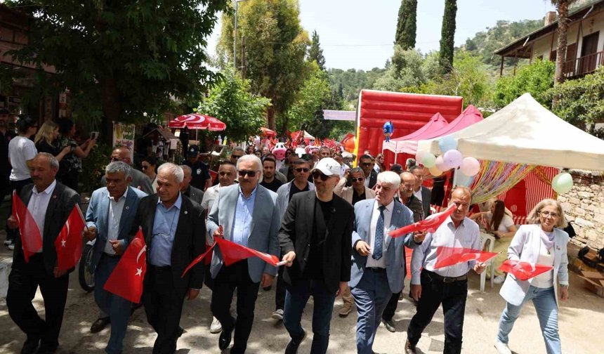 Güllübahçe'de festival coşkusu başladı