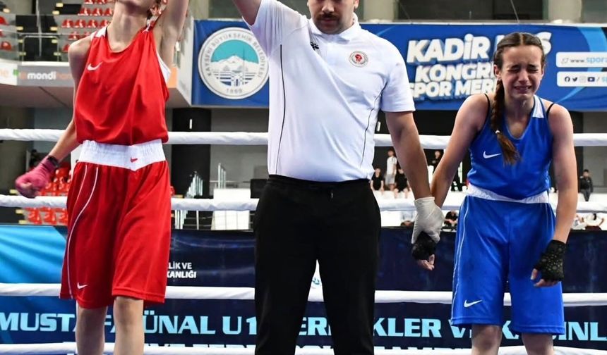Aydınlı Yağmur, Türkiye şampiyonu oldu