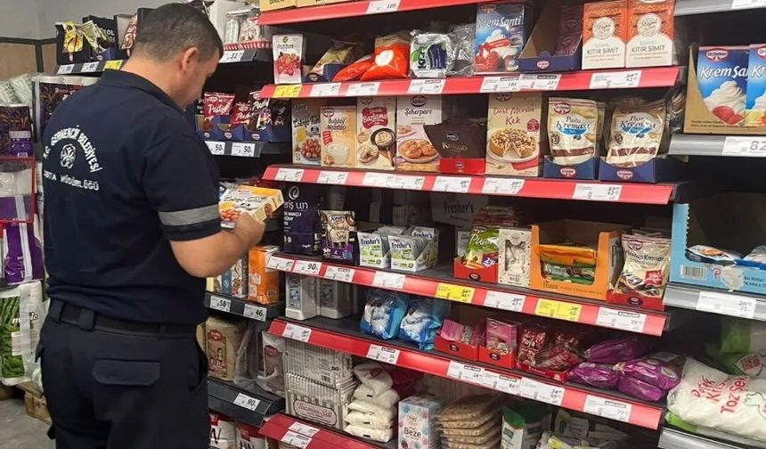 Germencik'te zabıta ekipleri marketlerde etiket ve son kullanma tarihi kontrolü yaptı