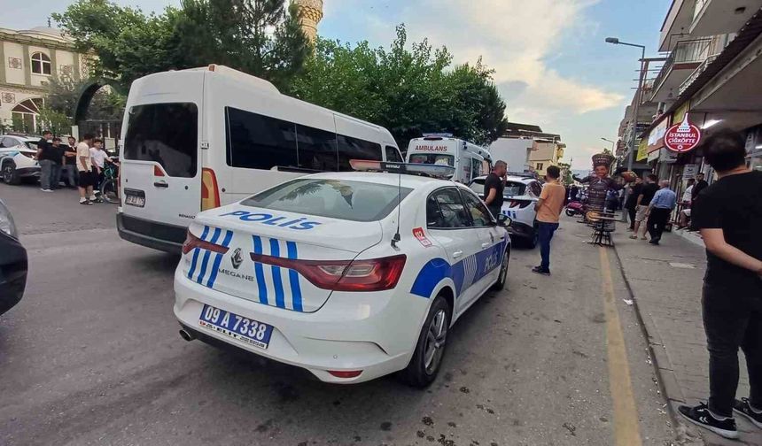 İki grup arasında kavga çıktı, bir polis yaralandı