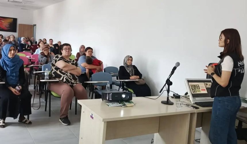 Nazilli'de kadın sağlığı, narkotik ve mahremiyet konularında eğitim verildi
