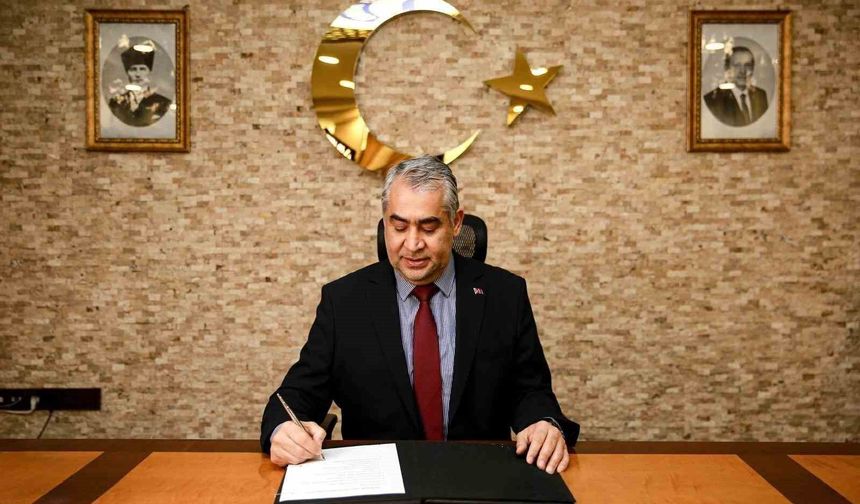 Üniversite adaylarına ADÜ Rektörü Kent'ten davet: 'Geleceğe değer katan bir yolculuğa ADÜ'de adım atın'