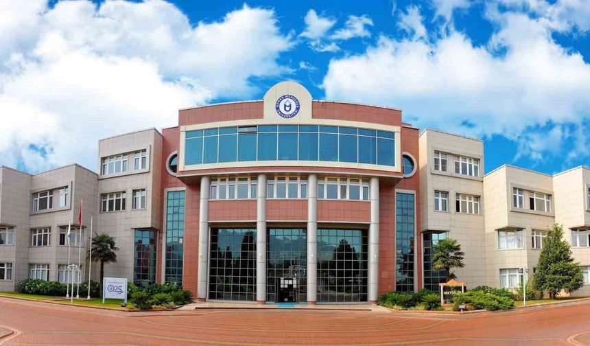 ADÜ'den gençlere çağrı: 'Güçlü bir üniversite seni bekliyor'