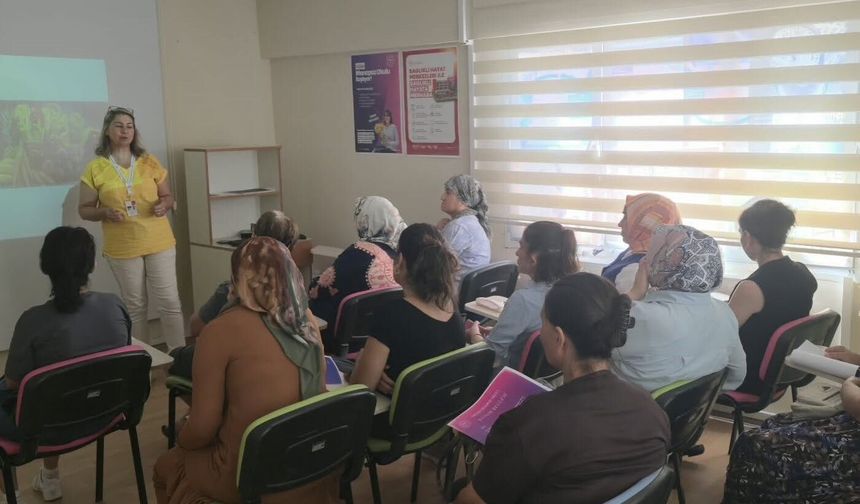 Kadınlara 'Sağlıklı Menopoz' eğitimi verildi