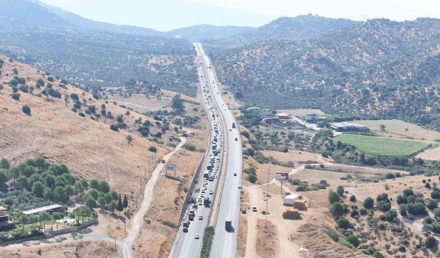 Kazalar sonrası Aydın Muğla karayolu kilitlendi: 'Araç kuyruğu 5 kilometreye ulaştı'