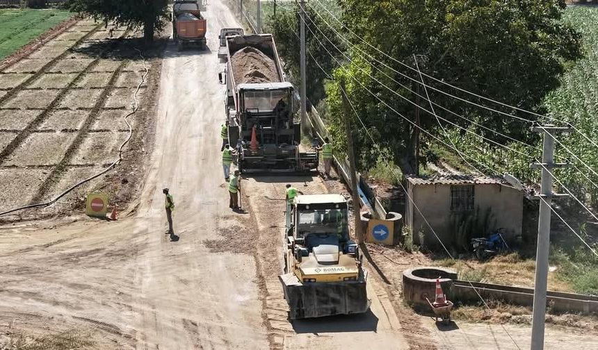 İncirliova’da Yol Yenileme Çalışmaları Devam Ediyor