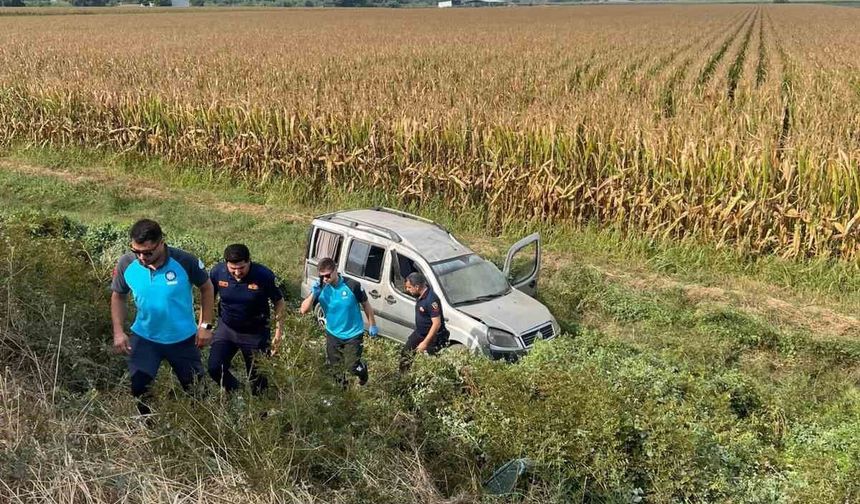 Aydın'da tarlaya uçan araç sabah fark edildi, içinden kimse çıkmadı