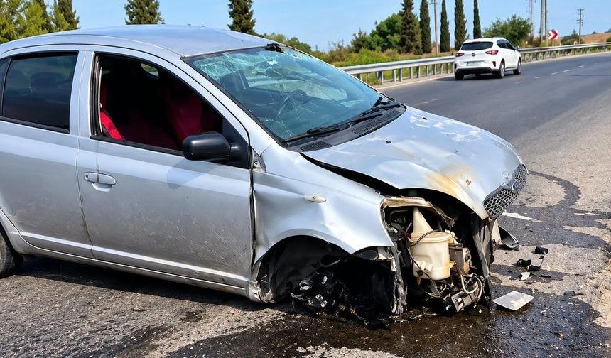 Kuşadası-Söke yolunda kaza: 3 yaralı