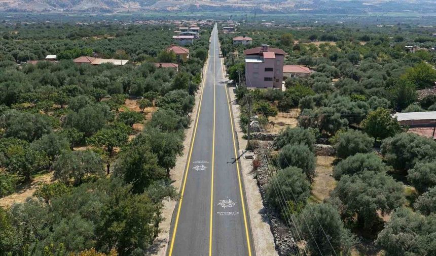 Kuyucak'taki yol yenilendi