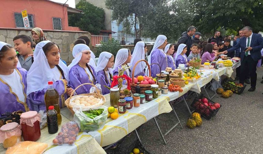 Aydında öğrenciler ekolojik pazar kurdu, satış yaptı