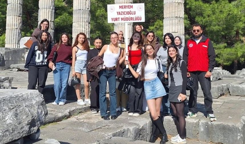 Aydın'da üniversite öğrencileri tarih ve doğayla buluştu