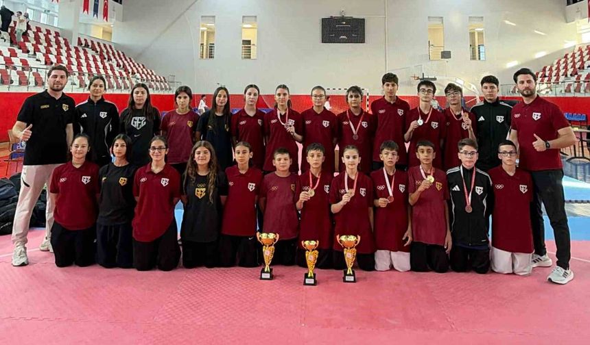 Aydınlı taekwondoculardan 8 madalyalı şampiyonluk
