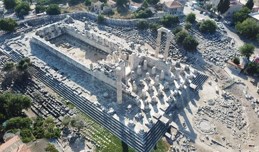 Didyma Apollon Tapınağı gece ziyaretlerinde 60 bin kişiyi aştı