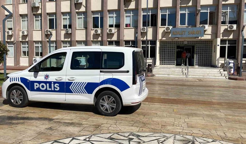 FETÖ firarisi polisten kaçamadı, apartman boşluğundan itfaiye indirdi