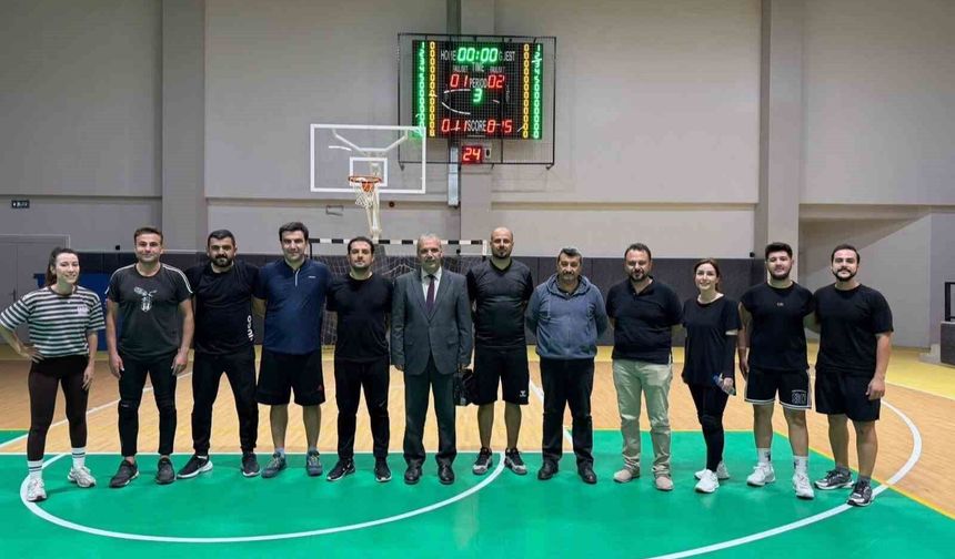 Koçarlı'da eğitimciler şampiyonluğa koşuyor