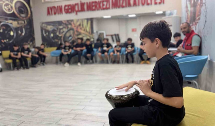 Öğrenciler, Aydın Gençlik Merkezi'ni yakından tanıdı