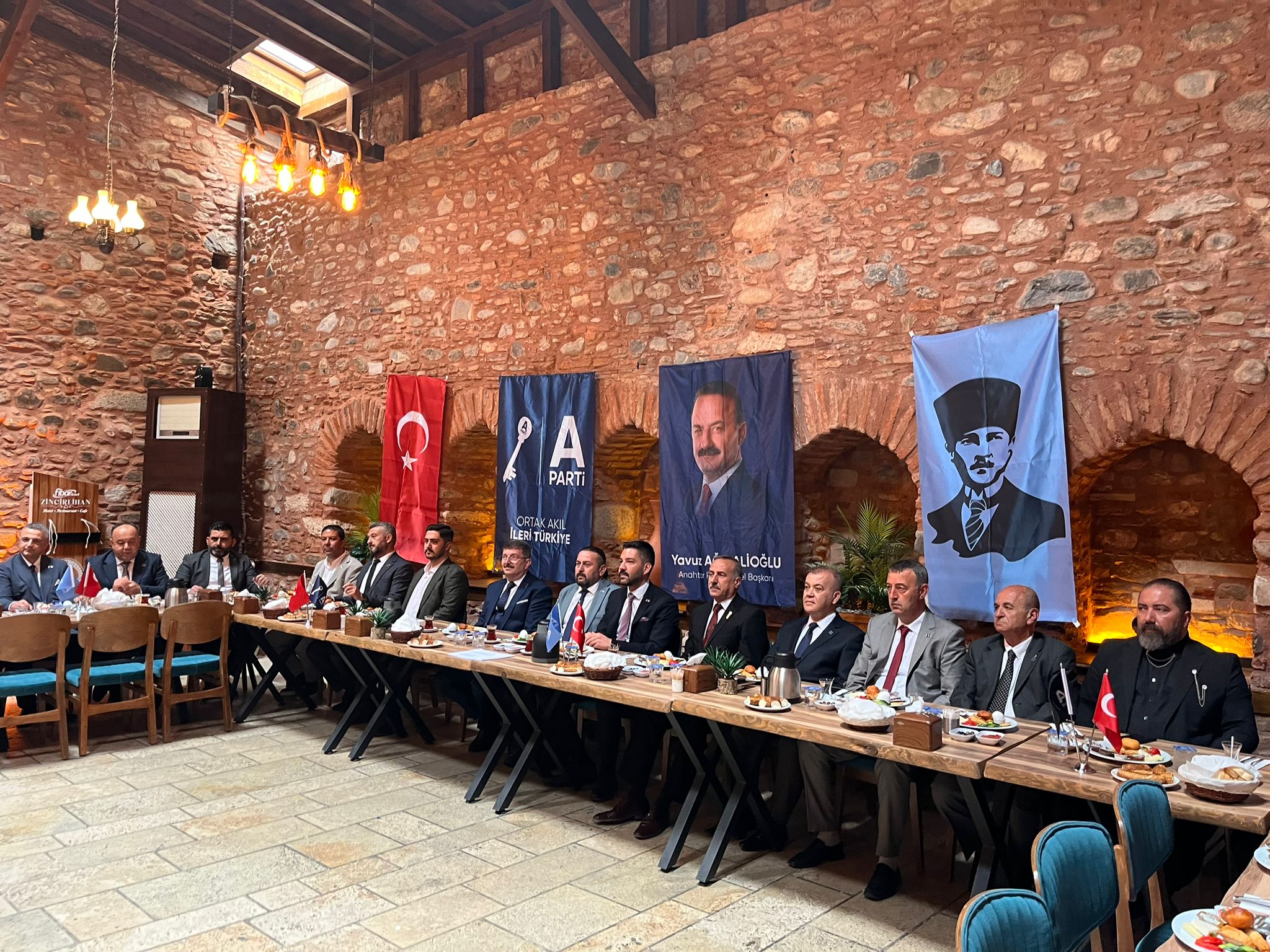 Anahtar Parti (6)