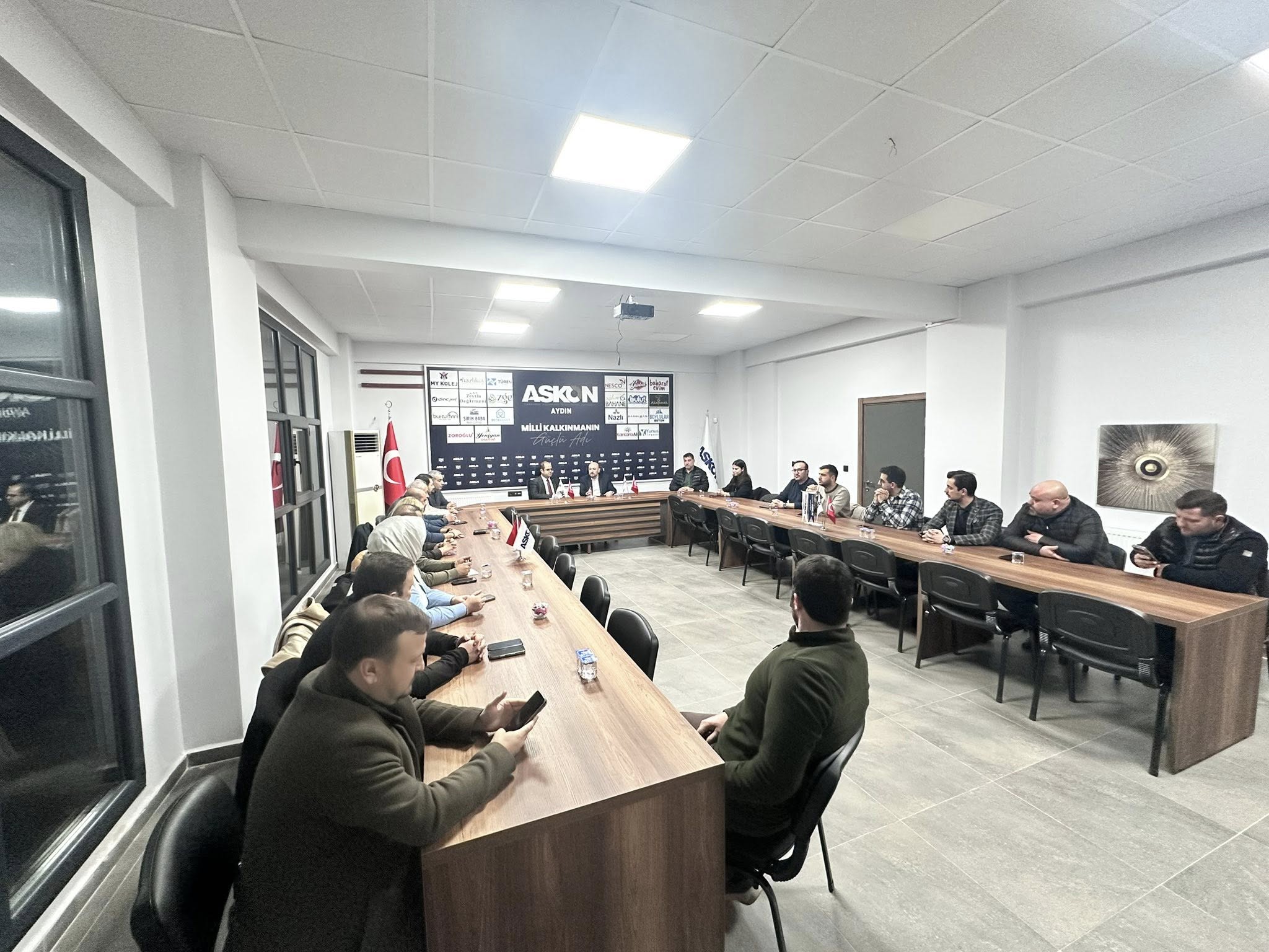 615820115 10164090506101460 5019835271983799033 N