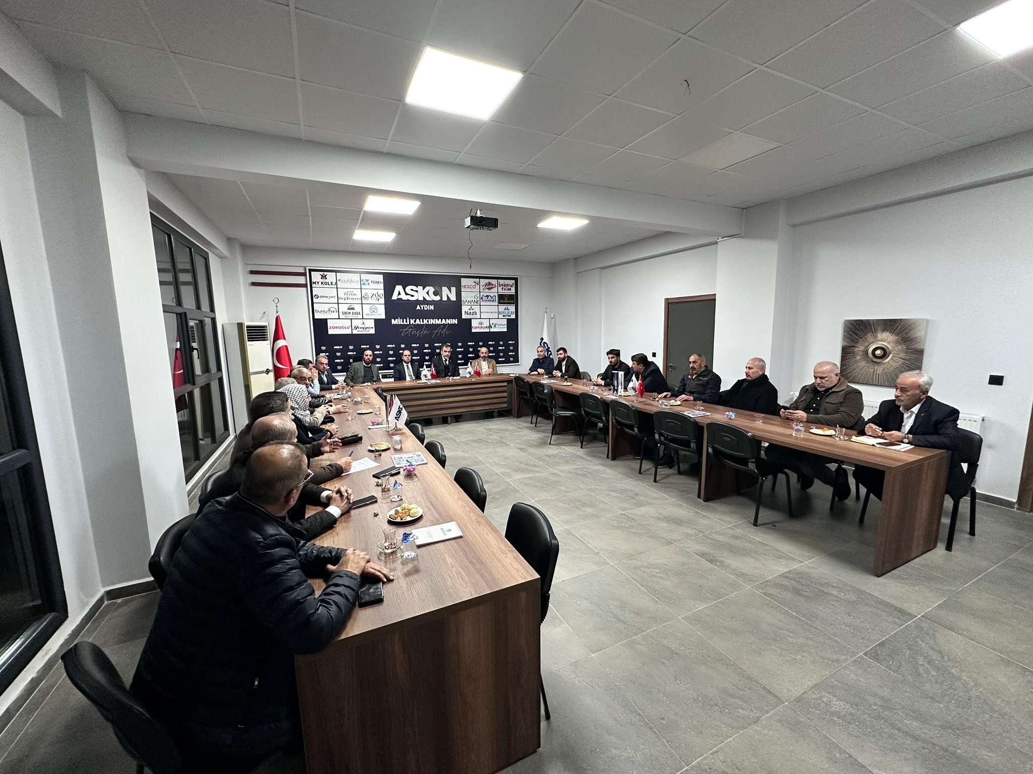 615974460 10164098642371460 8012975861213334273 N