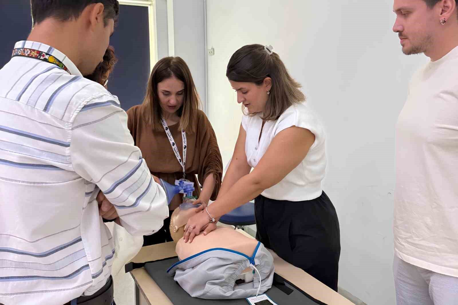 ADÜ'de çocuk acil durumları için kritik eğitim