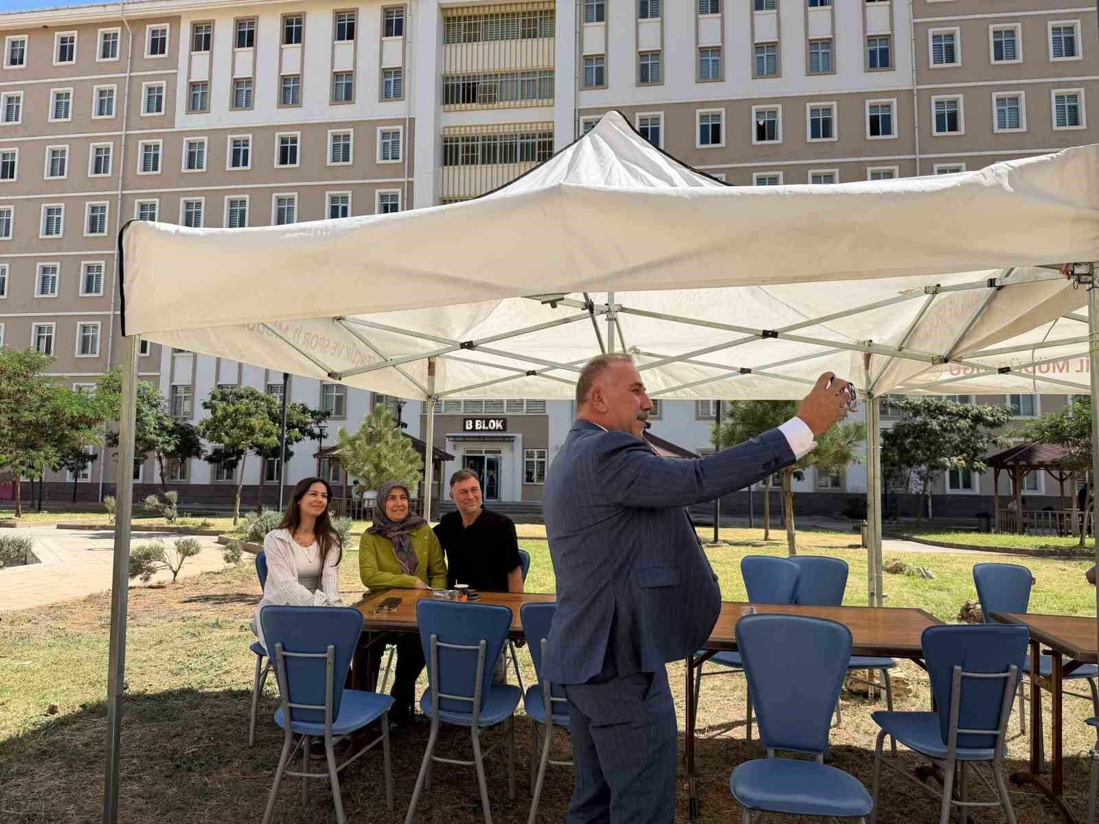 Aydın'da üniversite öğrencilerinin yurt kayıtları sürüyor