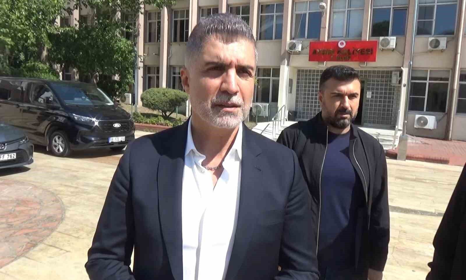 Sanatçı Özcan Deniz, kardeşlerinin hakaret davasında ifade verdi