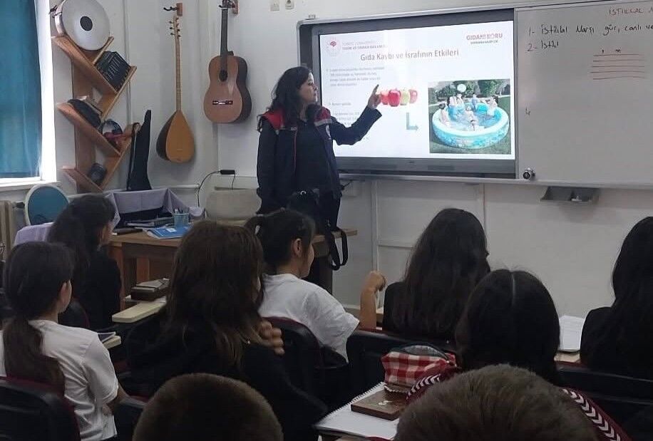 Söke'de öğrencilere gıda israfına karşı farkındalık eğitimi
